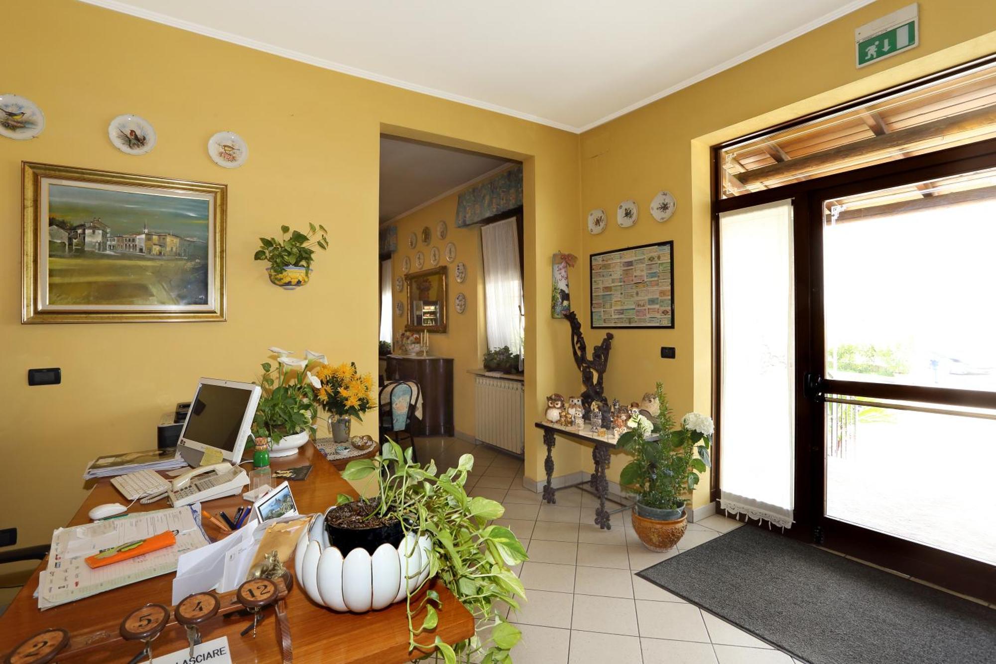 Albergo Il Gufo Parma Exterior foto